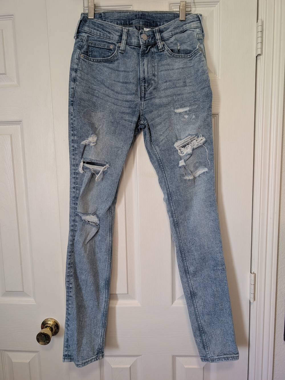 H&M Light Blue Distressed Skinny Jeans